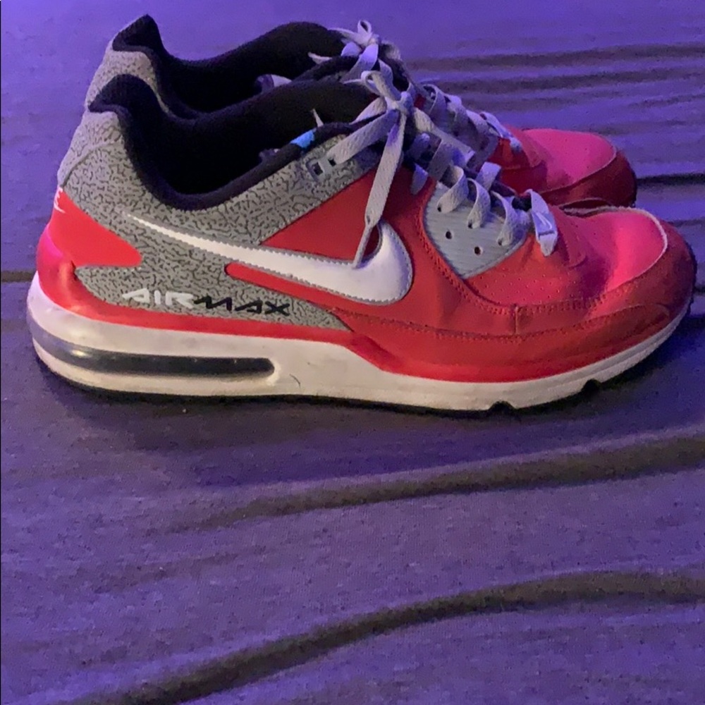 Nike air max shoes size- US 13